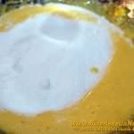 Ciambellone soffice soffice Montare i tuorli con lo zucchero