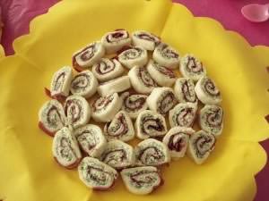 rotolo2 300x225 Rotolo bresaola, rucola e parmigiano