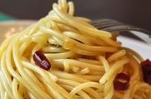 Spaghetti aglio, olio e peperoncino