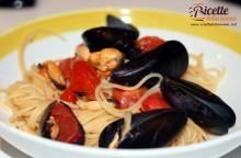 Spaghetti cozze e pachino
