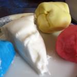 La pasta di zucchero colorata La pasta di zucchero colorata