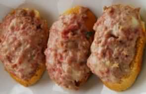 crostini salsiccia