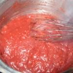 Far addensare la crema continuando a girare