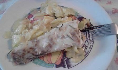 Pesce Persico al forno con patate.