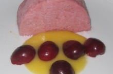 Semifreddo di ciliege e salsa di pesca