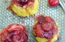 Merendine con fragole e ciliegie