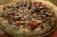 Crostata di fragole e budino con i cornflakes