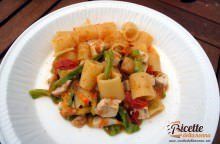 Pasta estiva con pesce spada, fiori di zucca e bottarga