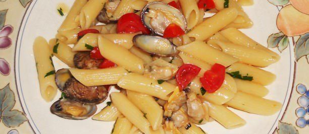 ricetta penne vongole e San Marzano