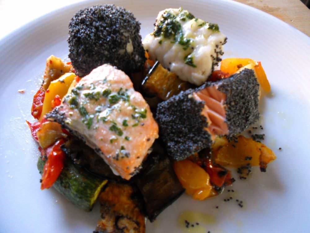 Salmone coda di rospo e verdure al forno ricette della for Salmone ricette