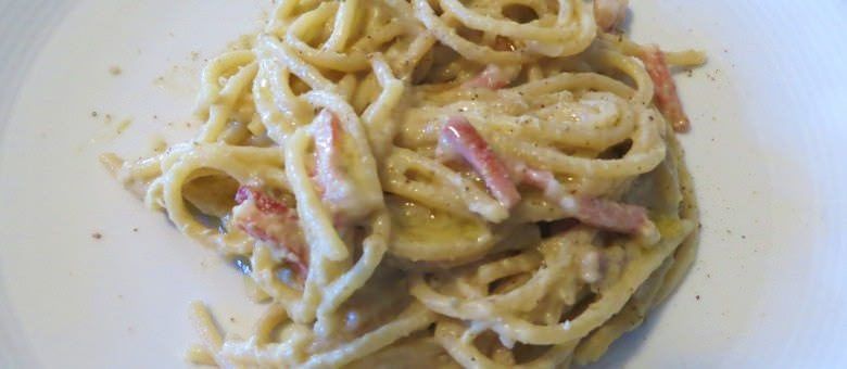 Vermicelli alla crema di carciofi e speck
