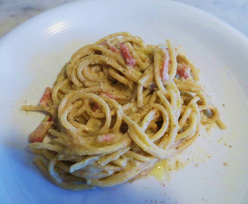 Vermicelli alla crema di carciofi e speck: che bontà!