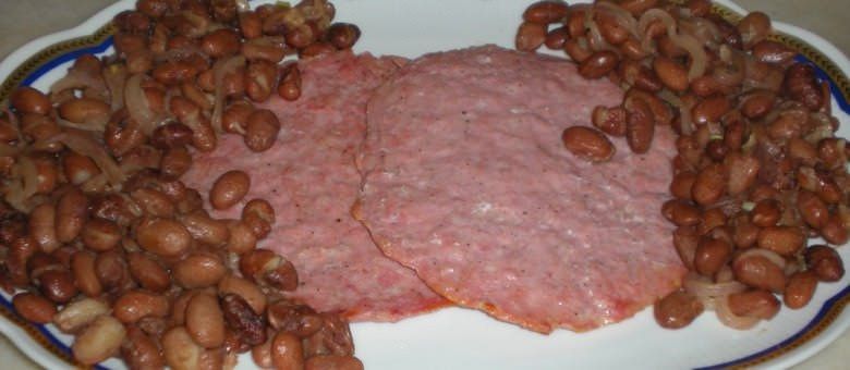 Bistecche di “Tastasale” con fagioli borlotti