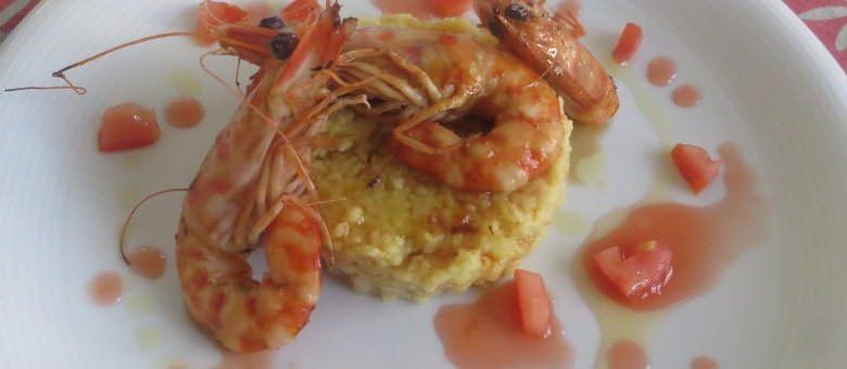 Couscous con curry e gamberi