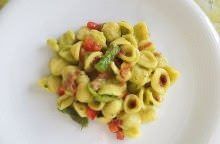Orecchiette con asparagi e speck
