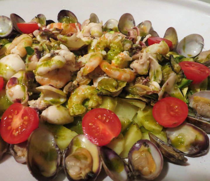 Antipasto tiepido di mare con salsa di prezzemolo Ricette della Nonna