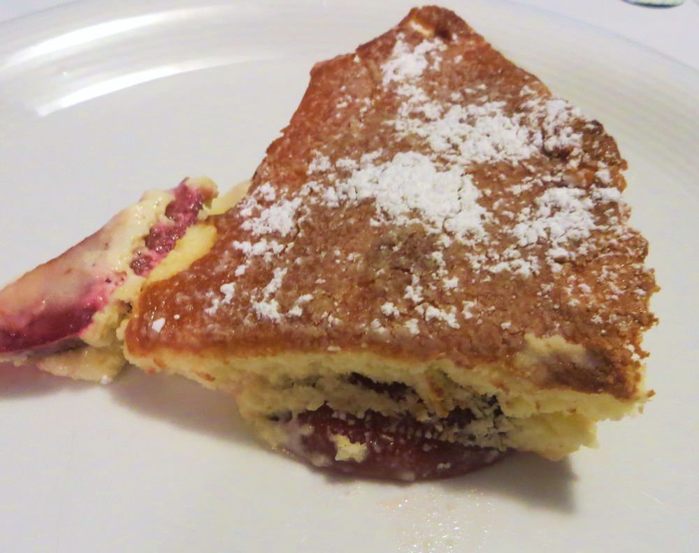 torta meringata alle prugne