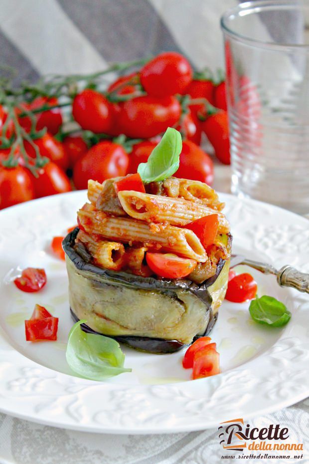 Cestino di pasta con melanzane