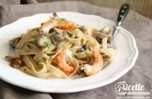 Tagliatelle con funghi porcini e gamberi