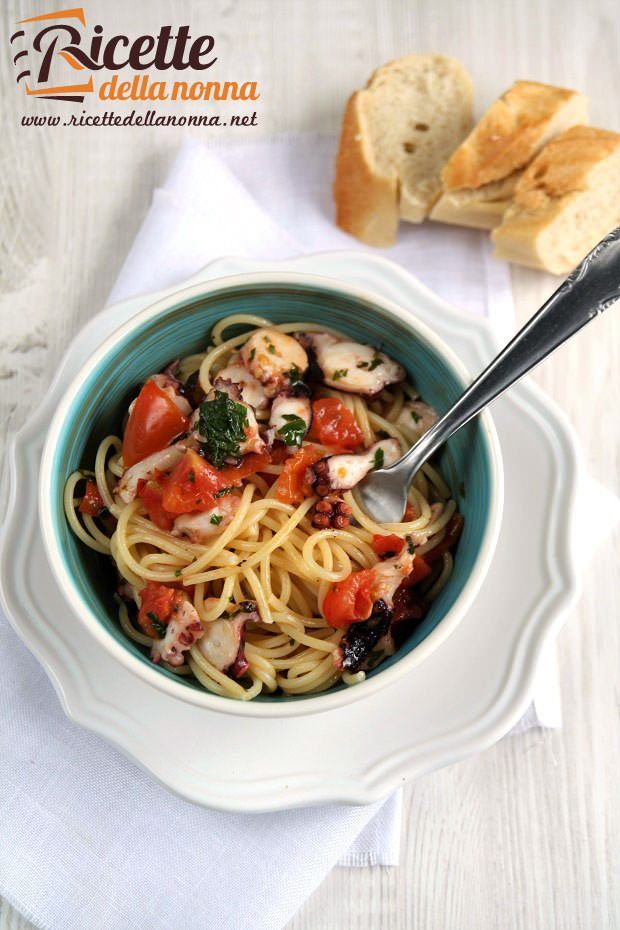 Spaghetti con polpo al cartoccio ricetta e foto