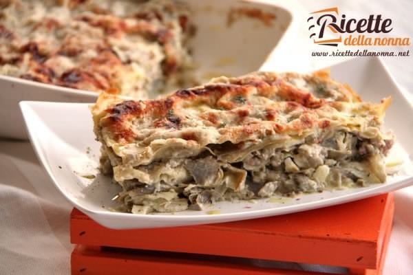 Lasagna carciofi e salsiccia