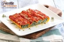 Scopri i deliziosi cannelloni ricotta e spinaci, un piatto classico perfetto per le feste