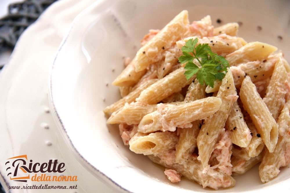 Penne al salmone facili e veloci | Ricette della Nonna