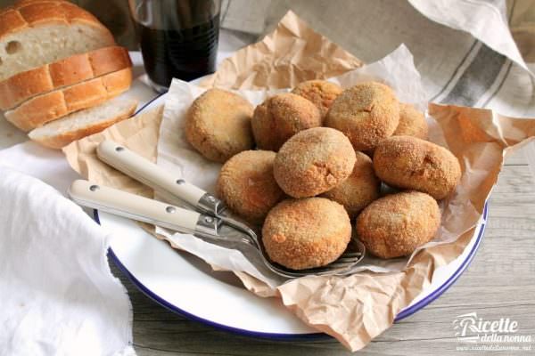 Polpette di carne lessa senza mollica