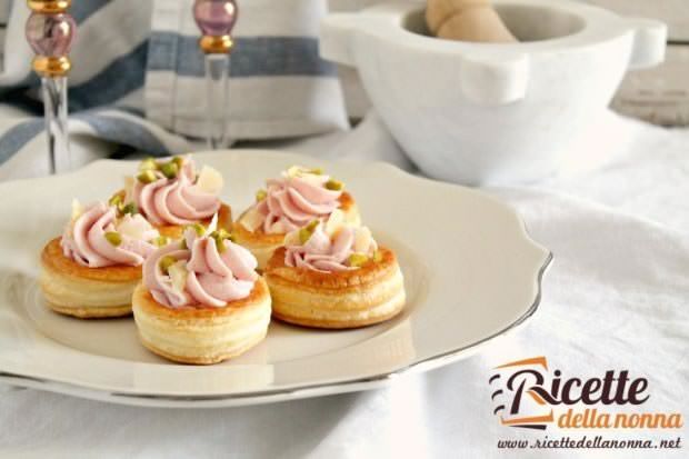 Vol au vent alla mousse di mortadella