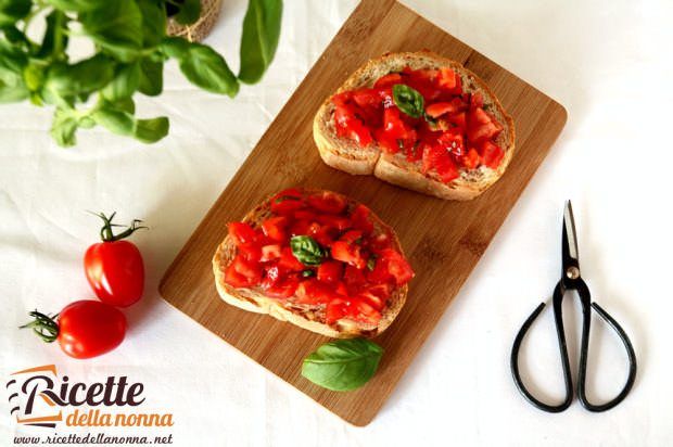 Bruschetta al pomodoro e basilico