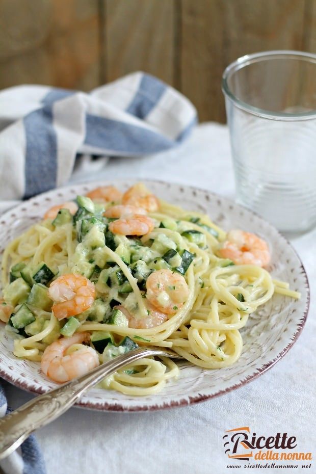 Spaghetti zucchine e gamberetti