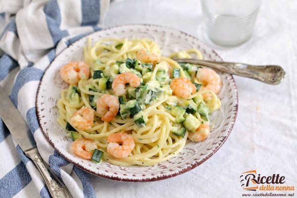 Pasta zucchine e gamberetti