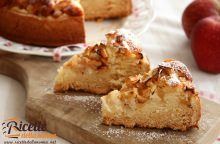 Torta di mele con impasto allo yogurt e guscio di pasta frolla