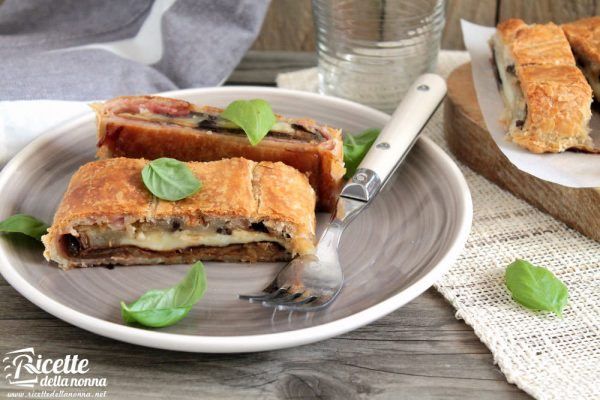 Rotolo di pasta sfoglia alle melanzane