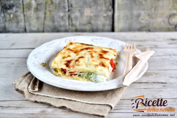 Lasagna al pesto, ricotta e pomodorini