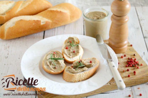 Crostini di fegatini (crostini toscani)