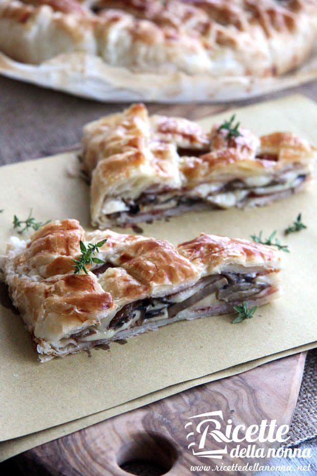 Torta rustica ai funghi, mozzarella e speck ricetta e foto