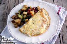 Omelette gustosa con mozzarella e origano