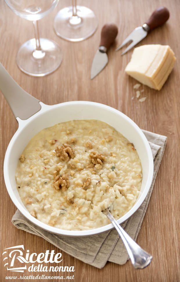 Risotto noci e gorgonzola