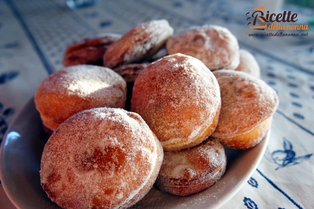 Ricetta dei bomboloni alla Nutella con ingredienti e procedimento