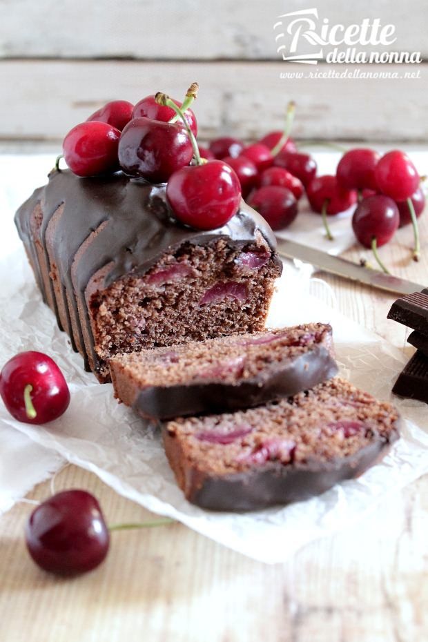 Cake alle ciliegie e cioccolato ricetta e foto