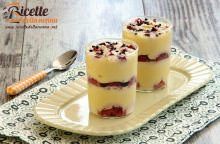 Mousse al cioccolato bianco e fragole