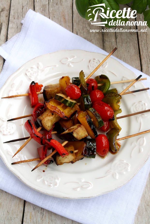 Spiedini di verdure marinati alla griglia ricetta e foto