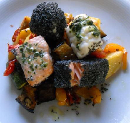 Salmone,coda di rospo e verdure al forno ricetta e foto