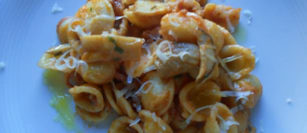 orecchiette con salsiccia e funghi