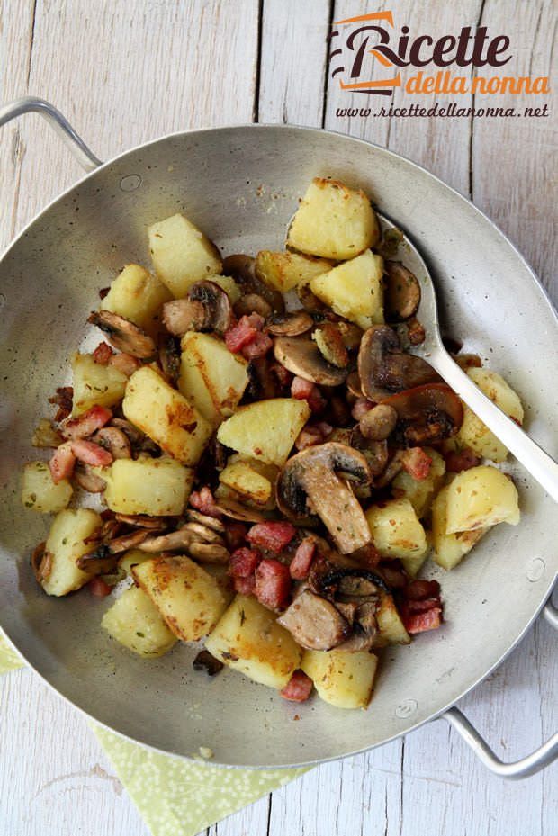 Patate e funghi in padella