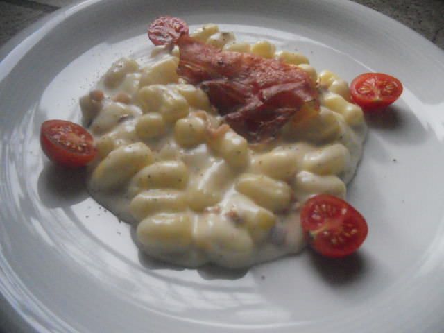 Gnocchetti con speck e fontina ricetta e foto