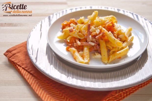 penne crudo zucca scamorza