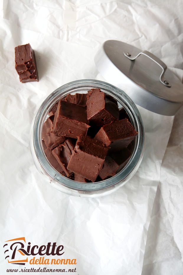 Fudge, cioccolatini senza stampo ricetta e foto