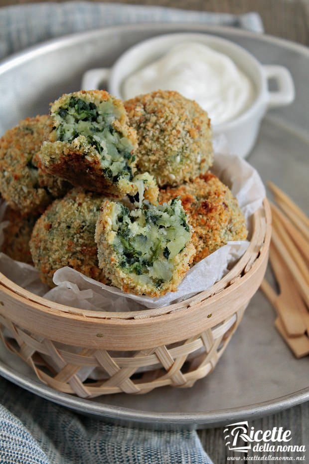 Polpette di patate spinaci con provola ricetta e foto